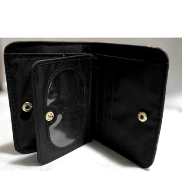 Time and Tru Small Floral & Butterfly Two-Fold Coin Holder Wallet Cute & Compact - Picture 5 of 6